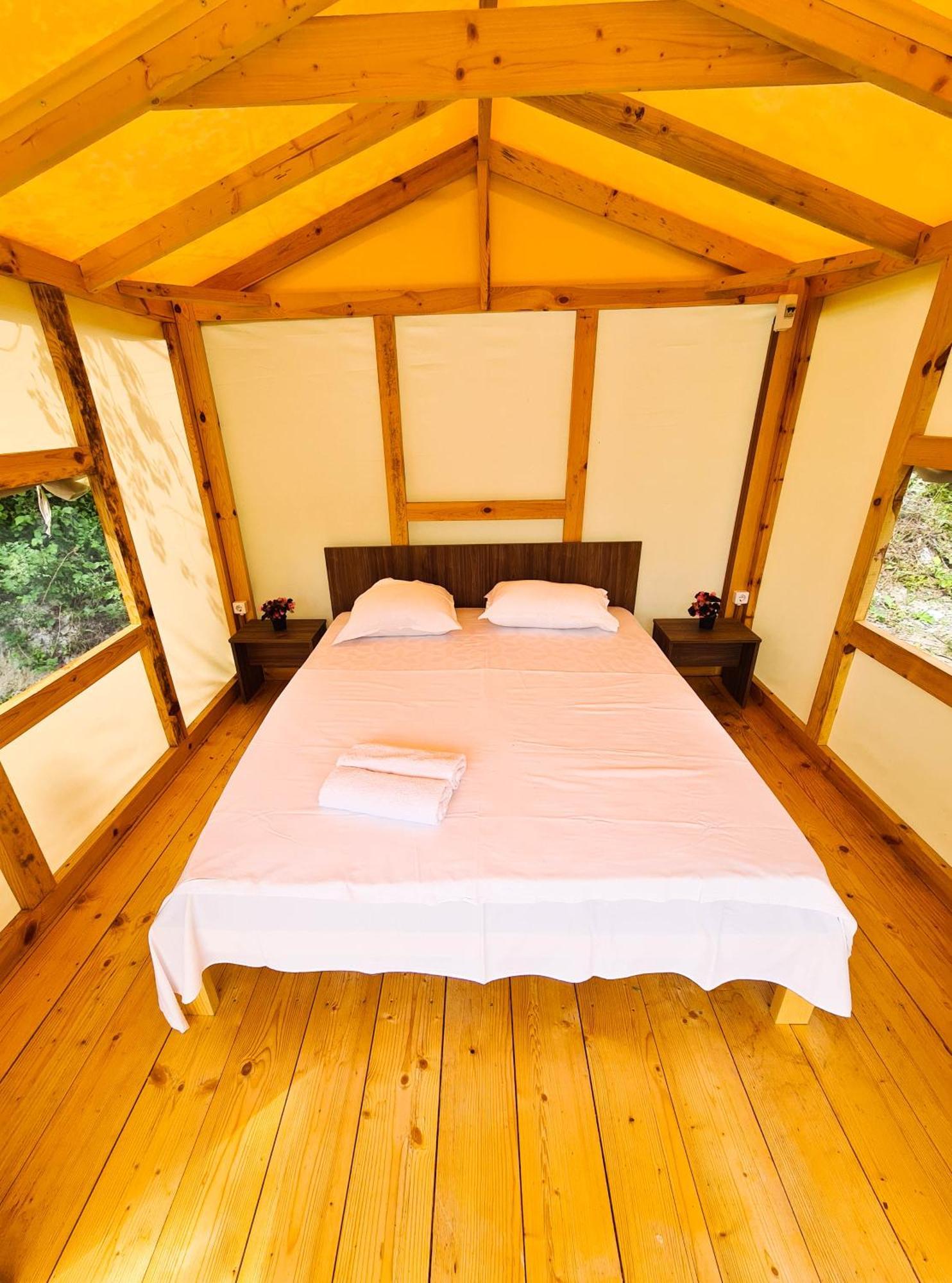Camping Saint George توبولا المظهر الخارجي الصورة